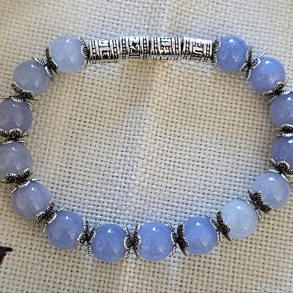 Stretchy beaded bracelet